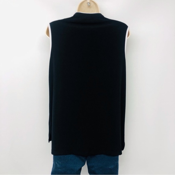 Carmen Marc Valvo Black Ruffle Front Top - Picture 2 of 16